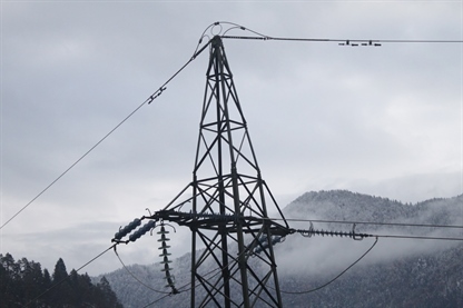 Odjem elektrike tudi oktobra navzgor