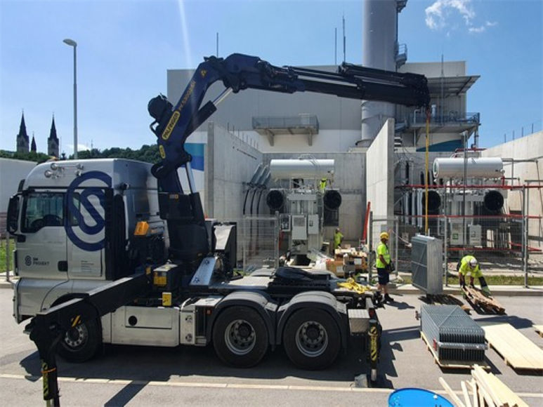 V Termoelektrarni Brestanica montaža opreme za plinski blok PB7 