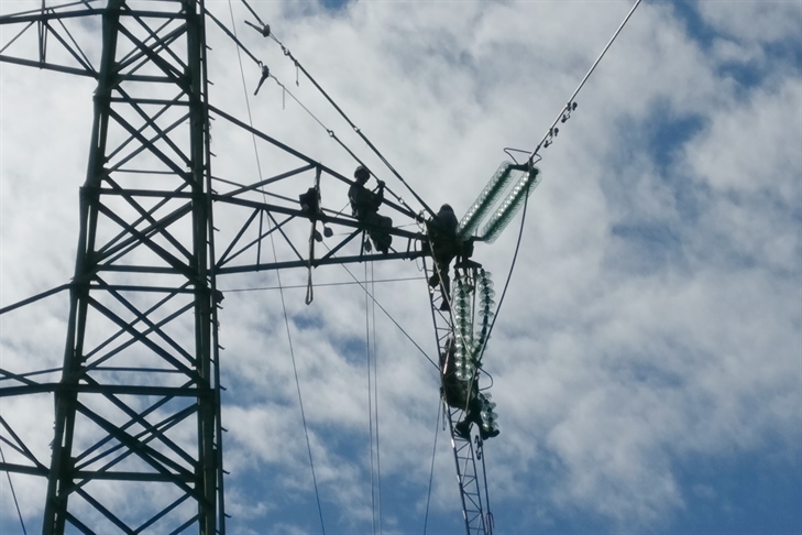 Agencija za energijo: Argumentov za prestavitev novega obračuna omrežnine ni